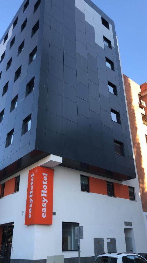 Easyhotel Malaga City Centre Екстериор снимка